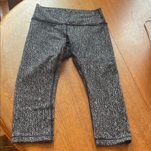 Lululemon Capris size 8